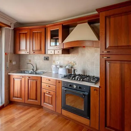 Attico Per Quattro Persone Sulla Nomentana, Wi-fi, Aria Condizionata Apartment *