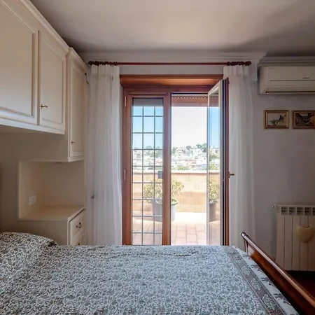 Apartment Attico Per Quattro Persone Sulla Nomentana, Wi-fi, Aria Condizionata *