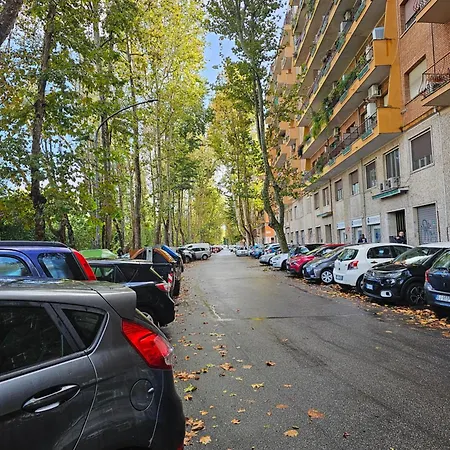 Attico Per Quattro Persone Sulla Nomentana, Wi-fi, Aria Condizionata * Rome